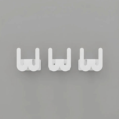 Trevo Stainless Steel Wall Hooks — Set of 3 — product photograph | مجموعة علاقات تريفو الجدارية من الستانلس ستيل – 3 قطع — صورة للمنتج
