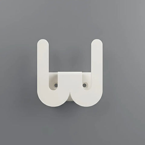 Trevo Stainless Steel Wall Hooks — Set of 3 — product photograph | مجموعة علاقات تريفو الجدارية من الستانلس ستيل – 3 قطع — صورة للمنتج